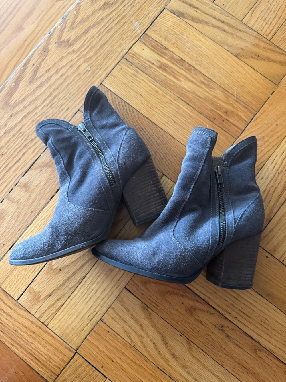 Seychelles Charcoal Suede Block Heel Ankle Boots